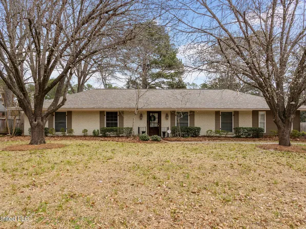 4666 Hazelwood Dr, Jackson, MS 39211
