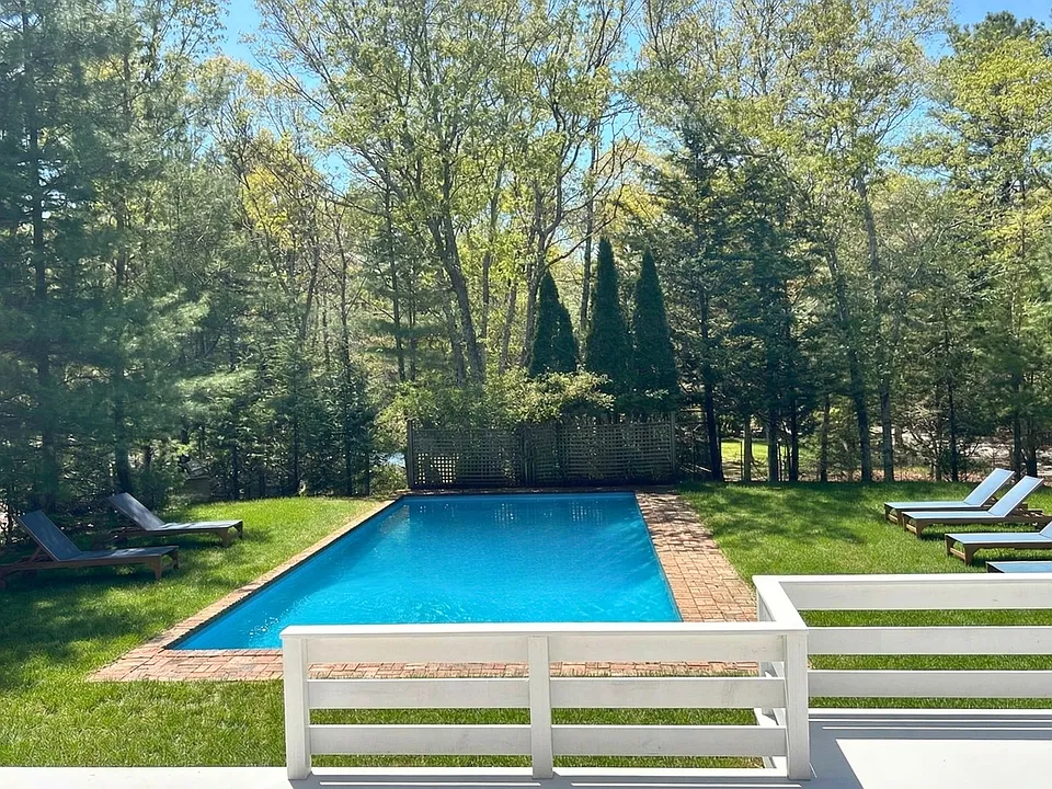 14 Mulford Ave
