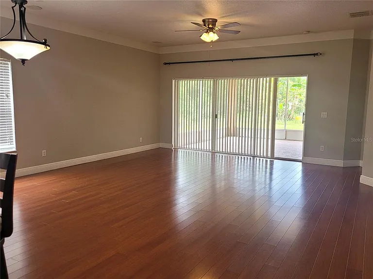 20722 Great Laurel Ave — Photo 3