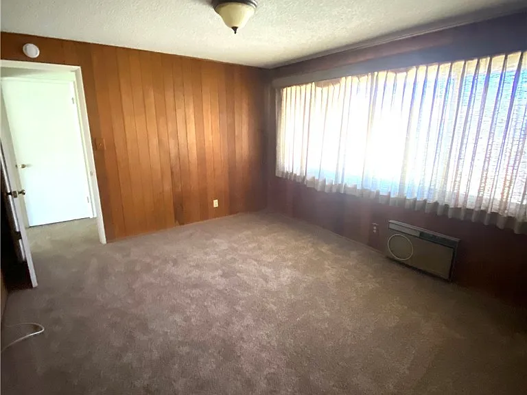 700 E Orangewood Dr — Photo 13