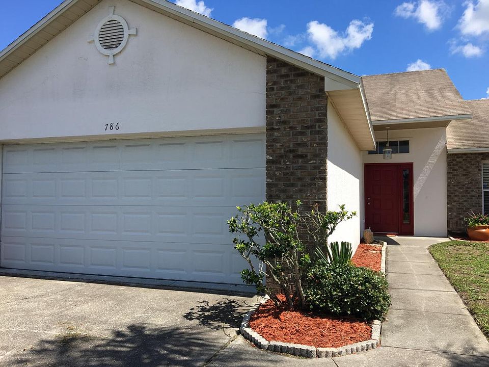 1st image of 786 Country Woods Cir