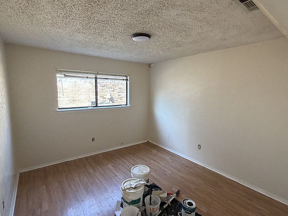 4th image of 1716 Creek Ridge Ct