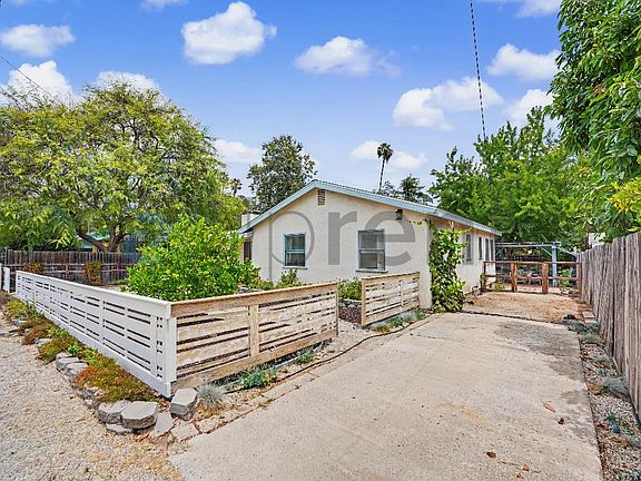 3rd image of 344 N Poli Ave