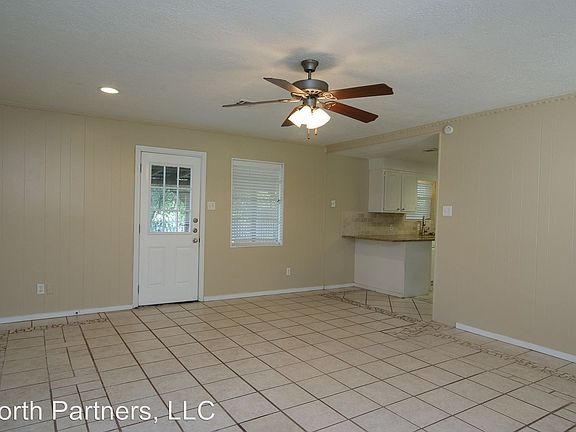 3rd image of 1302 Foster Ave