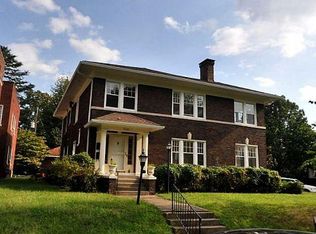 2200 Lauderdale Rd, Louisville, KY 40205