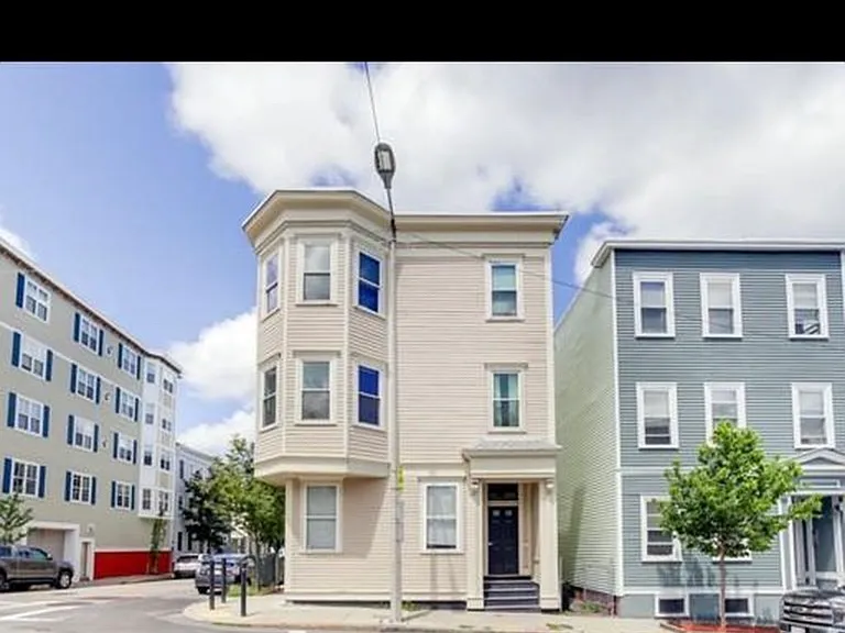 25-27 Dorchester St #2 — Photo 2