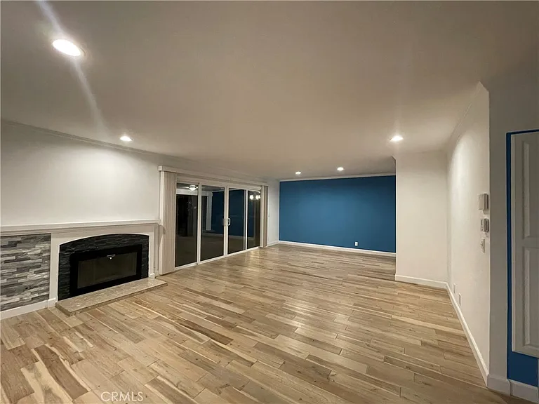 6326 Villa Rosa Dr — Photo 3