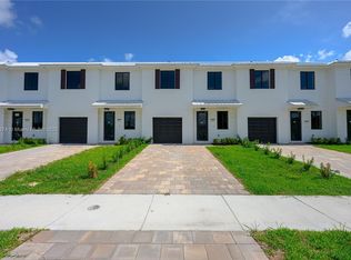 874 SW 1st St, Florida City, FL 33034