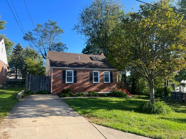 1020 Crawford Dr, Rockville, MD 20851