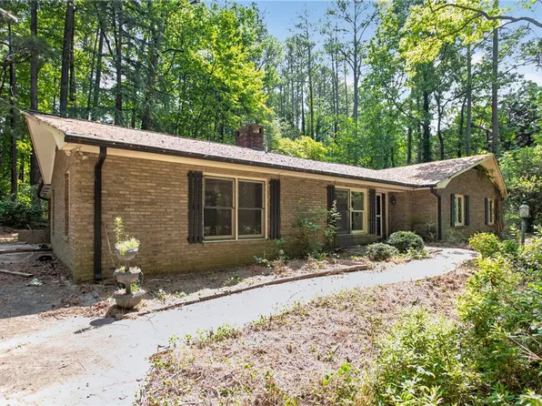 123 Robin Rd, Westminster, SC 29693