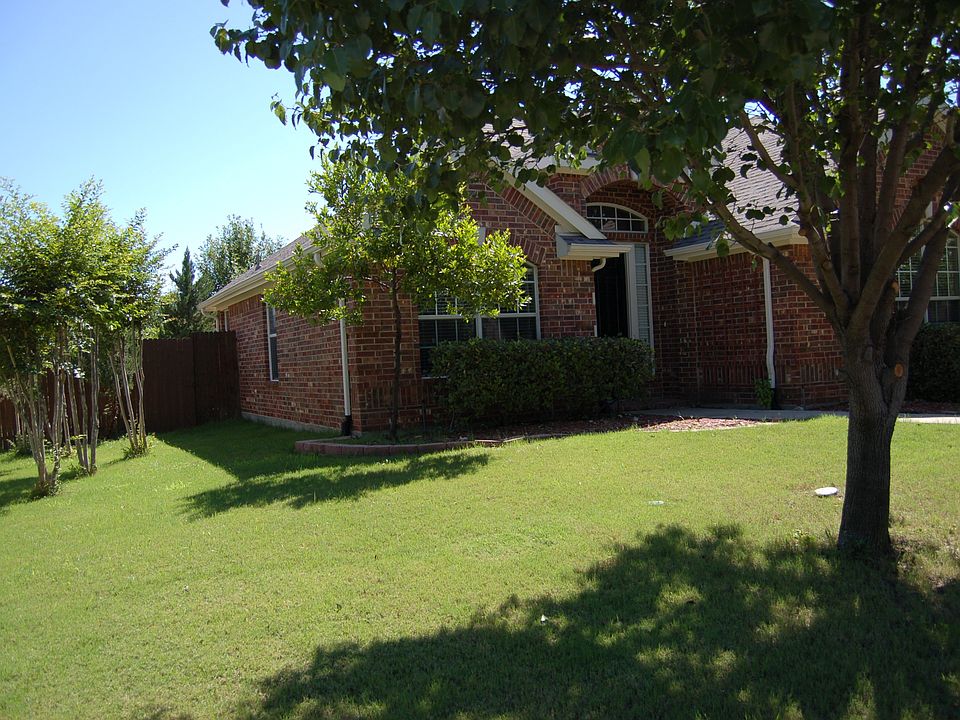 1st image of 1513 Dimmit Dr
