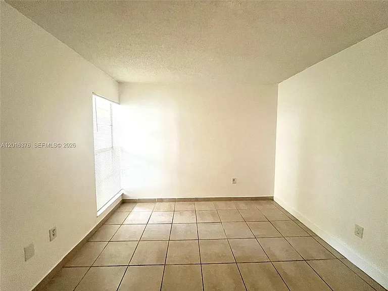 11925 NE 2nd Ave #B101 — Photo 8