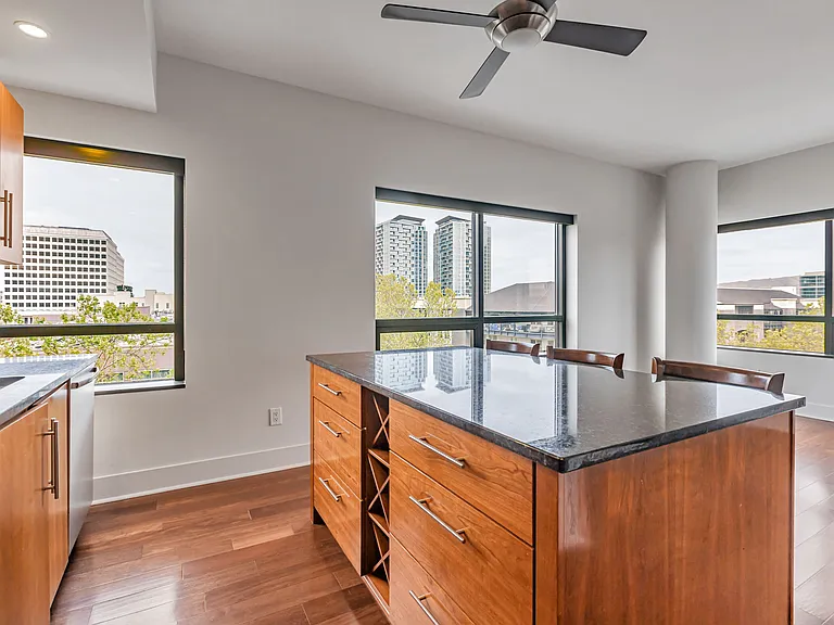 88 E San Fernando St #508 — Photo 5