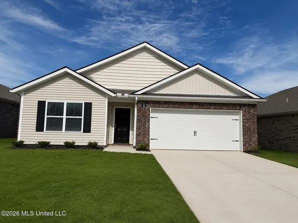 49 S Thorn Tree St, Byhalia, MS 38611