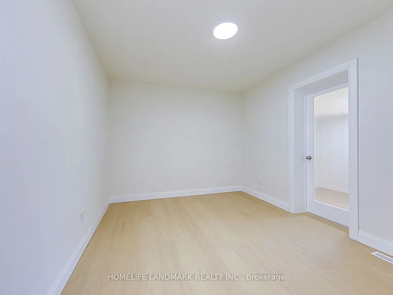 451 Sandmere Pl — Photo 15