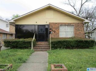 612 62nd St, Fairfield, AL 35064