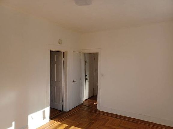 2nd image of 2715 Kearney St