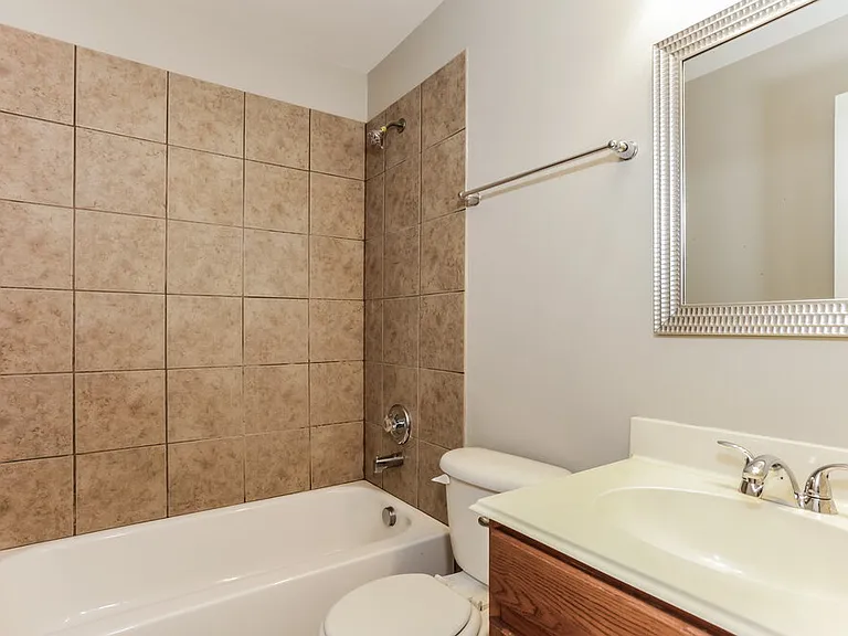 12634 Bay Ave — Photo 15