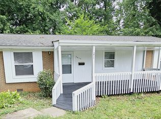 3417 Crenshaw Ct, Charlotte, NC 28216