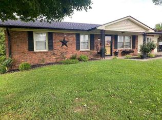 166 Scoggins Rd, Bowling Green, KY 42101