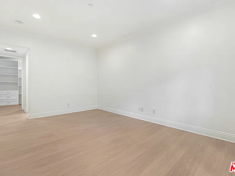 4156 Sunswept Dr — Photo 18