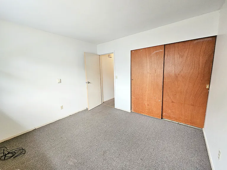 422 1/2 W Spring St #422-1/2 — Photo 13