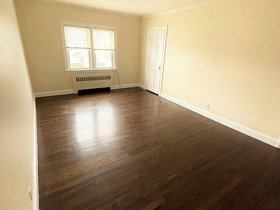 4th image of 243 Marlboro St #4A