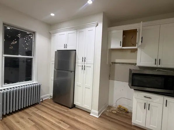 70 Huber Pl Floor 2, Yonkers, NY 10704