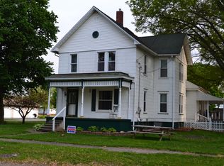 315 Main St, Fairview, IL 61432