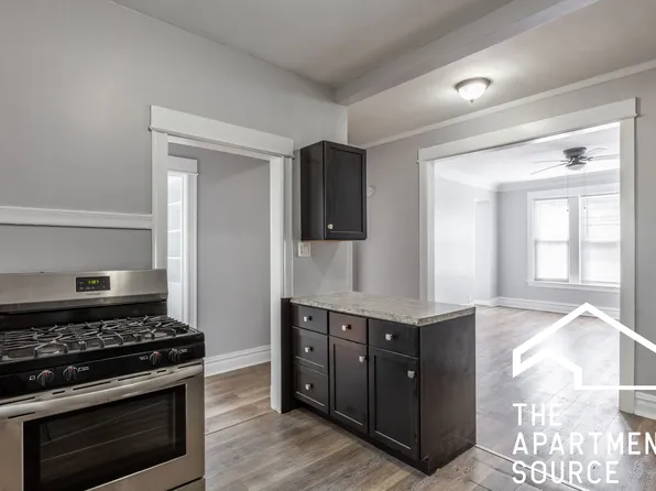 1216 W Rosemont Ave #1, Chicago, IL 60660