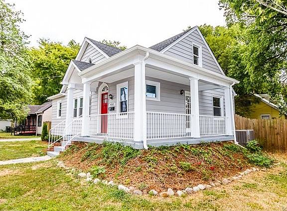 4th image of 4501 Randall Ave