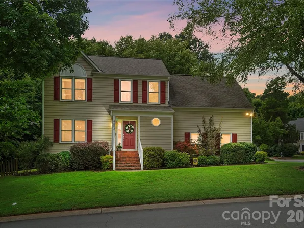 4802 Bridle Ridge Ln, Charlotte, NC 28269
