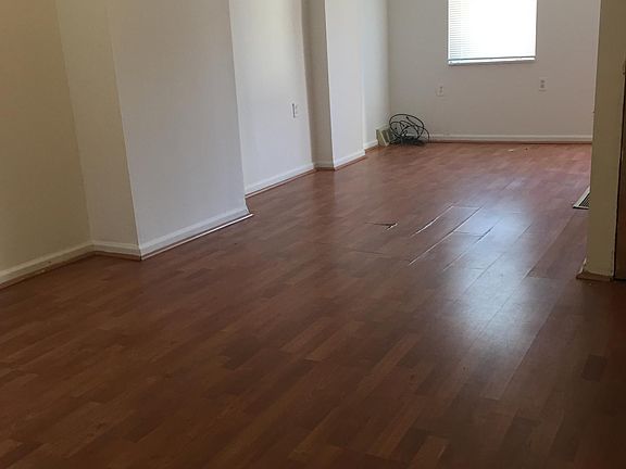 5th image of 2639 Coral St