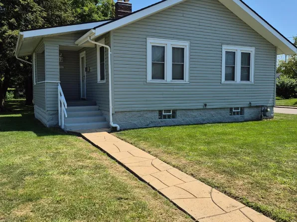 233 W Main St, Mount Sterling, OH 43143