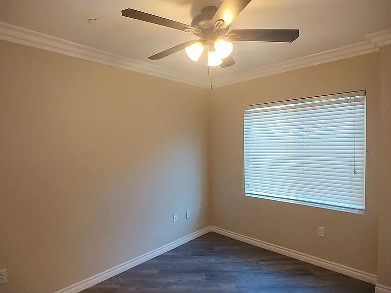 Almeria Townhomes — Photo 53