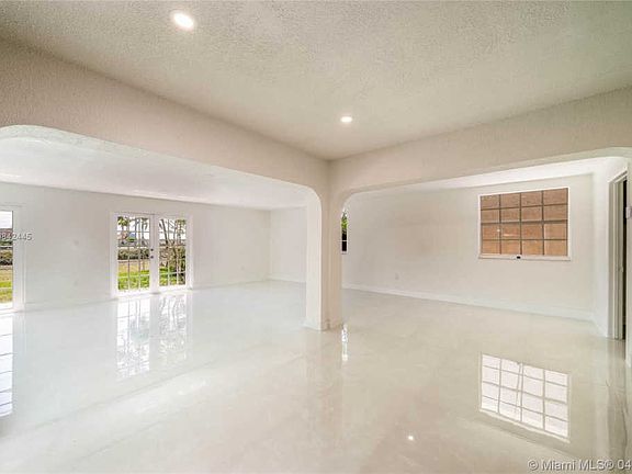 5th image of 8970 Grand Canal Dr