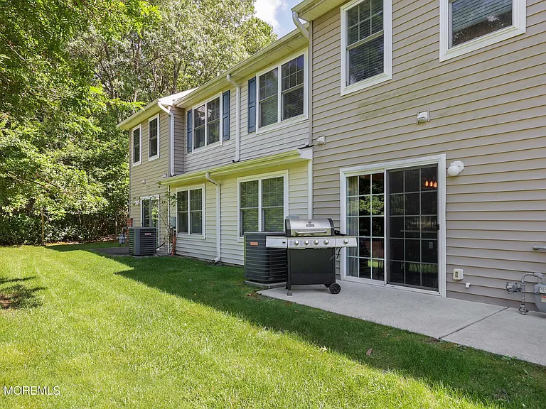 207 Harvest Way — Photo 12