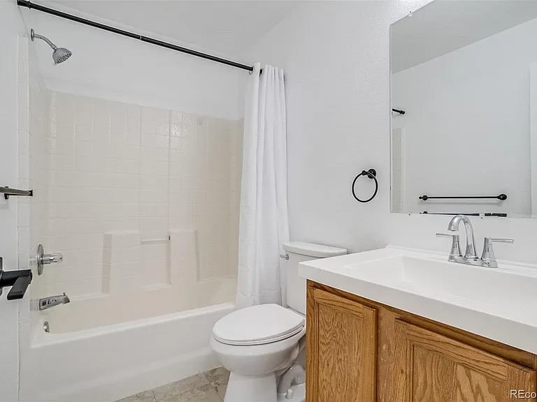 3238 W Girard Ave #C — Photo 21