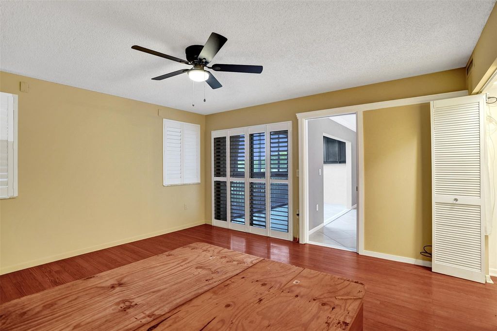 2334 S Cypress Bend Drive #304, photo 9