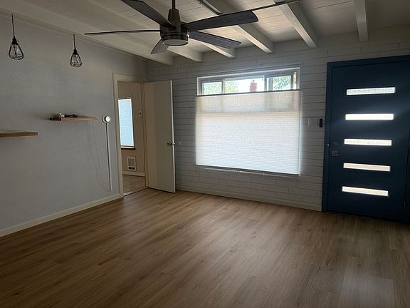 4th image of 1122 Propps St NE