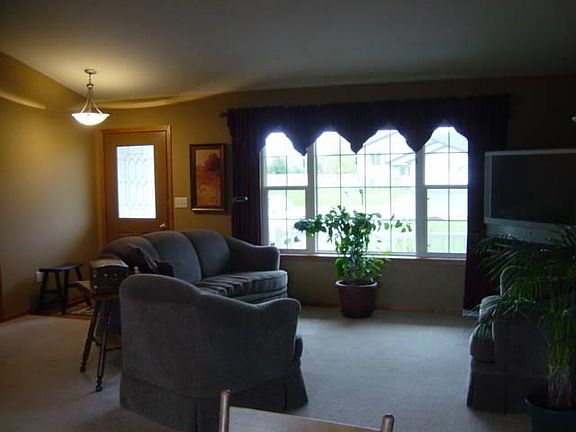 4th image of 1800 Deerwood Trl