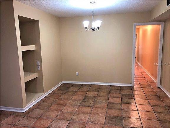 5th image of 603 Fellowship Dr