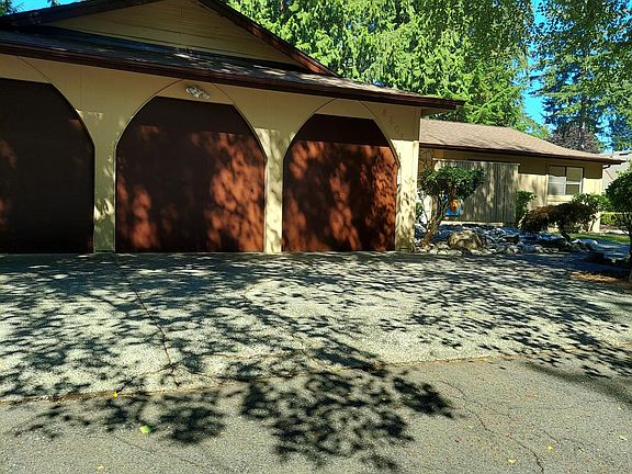 5th image of 4805 91st Ave SE