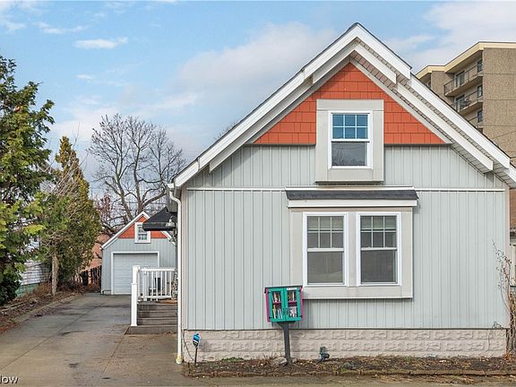 4th image of 1338 W 69th St