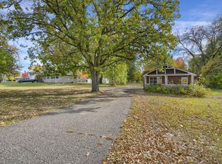 900 89th Ave NW, Coon Rapids, MN 55433