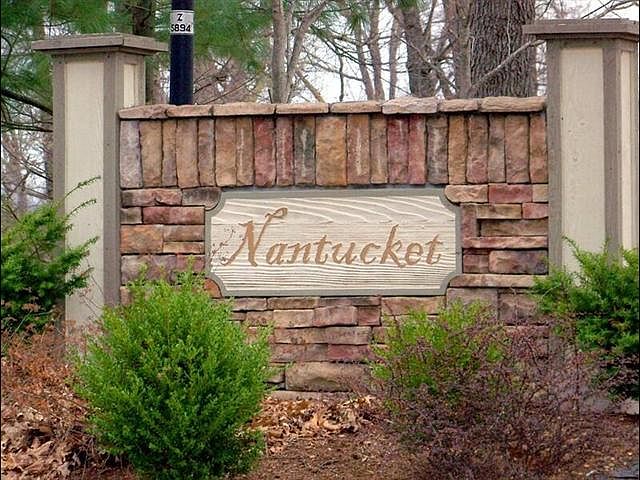 1st image of 15 Nantucket Ln
