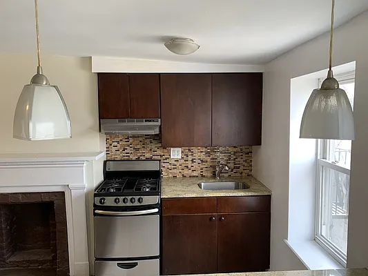 Rented by Douglas Elliman | media 14