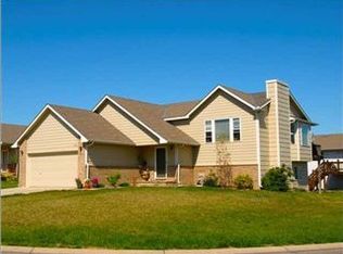 830 S Goebel Cir, Wichita, KS 67207