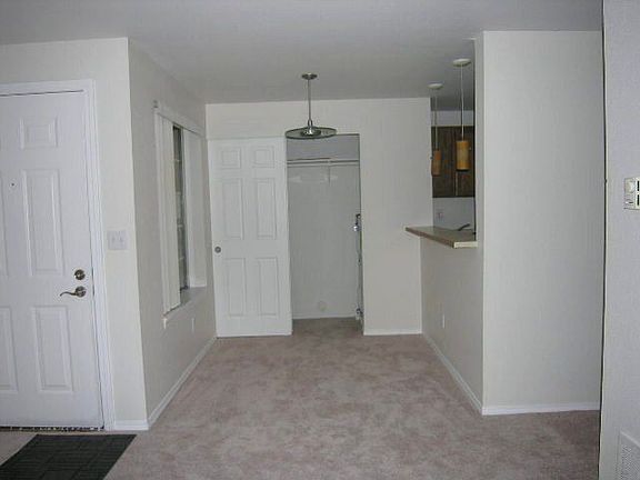 3rd image of 22700 30th Ave S #103