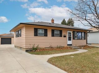 4955 S 15th St, Milwaukee, WI 53221